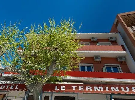 Le Terminus 2* لو لا فاندو