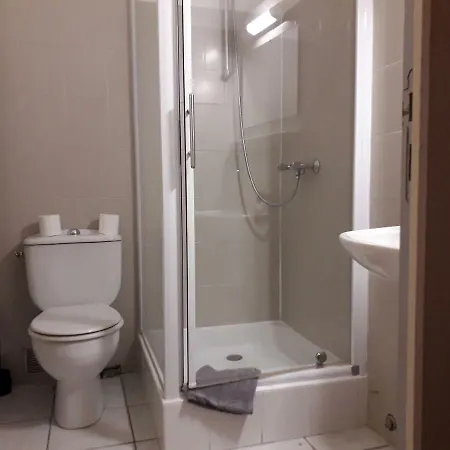 Le Terminus 2* لو لا فاندو