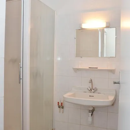 Le Terminus 2* Ле-Лаванду