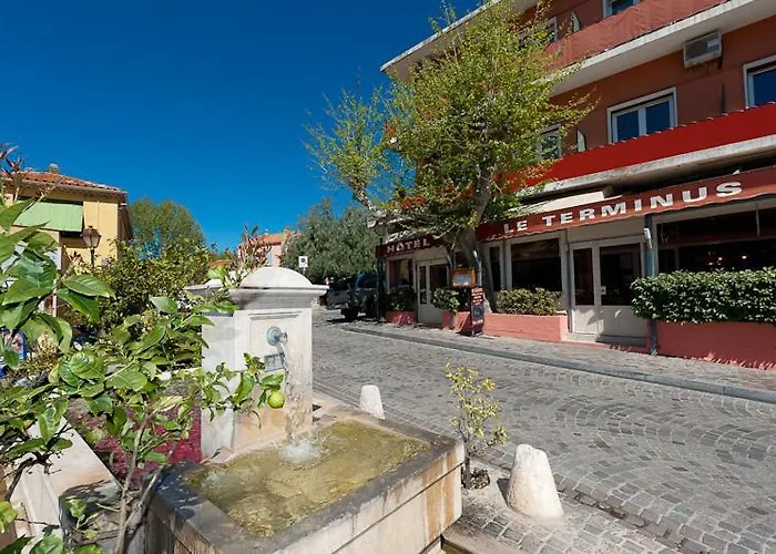 Hotel Le Terminus 2*