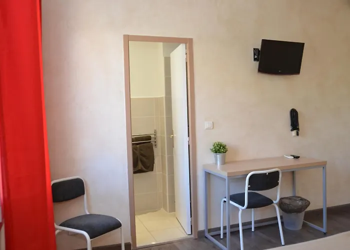 Hotell Le Terminus Le Lavandou