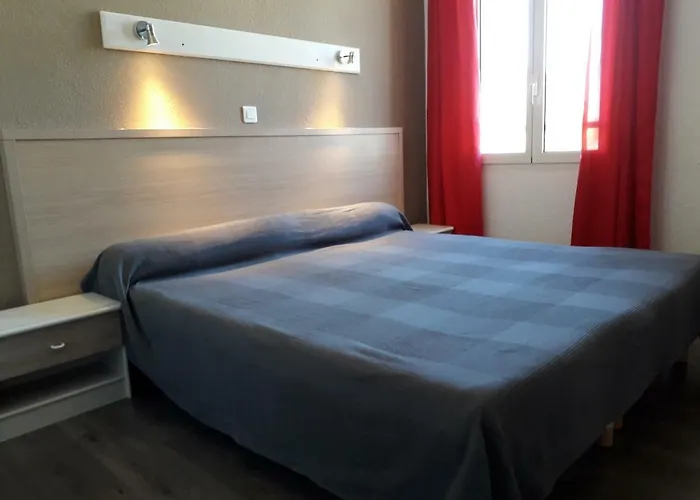 Hotell Le Terminus Le Lavandou